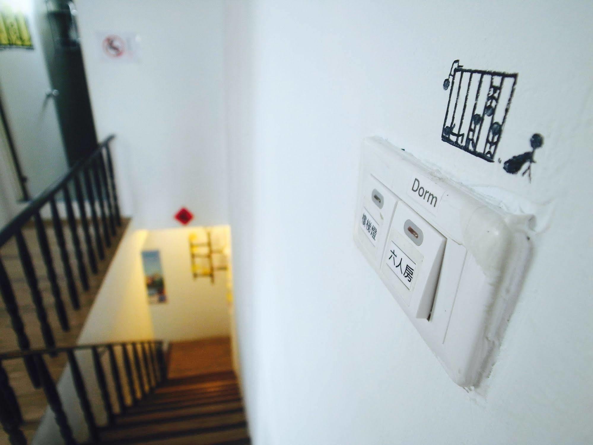 דונגהה 都蘭朋友家 Dulan Friends Hostel מראה חיצוני תמונה